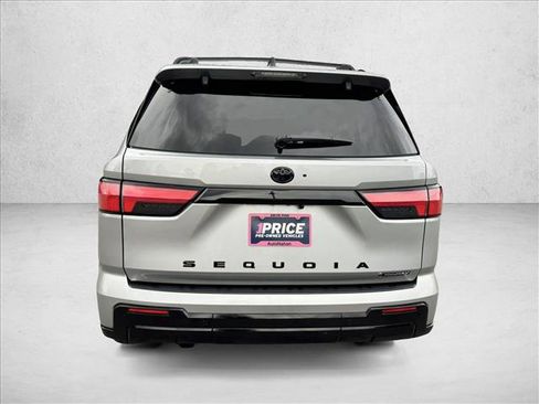 Used 2025 Toyota Sequoia Platinum image 6