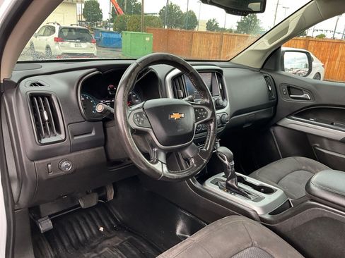Used 2022 Chevrolet Colorado LT w/ Fleet Safety Package RWD image 16