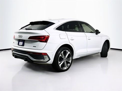 Used 2021 Audi Q5 Prestige w/ Prestige Package image 7