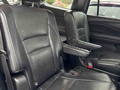 Used 2017 Honda Pilot Elite image 13