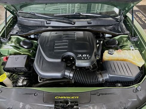 Used 2023 Dodge Charger SXT w/ Blacktop Package image 31