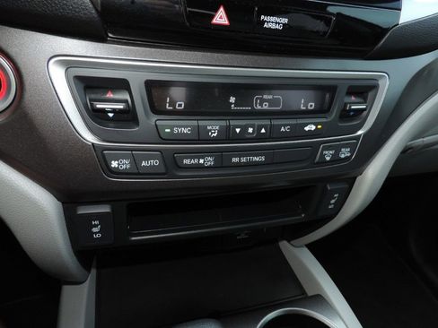 Used 2017 Honda Ridgeline RTL-T image 24