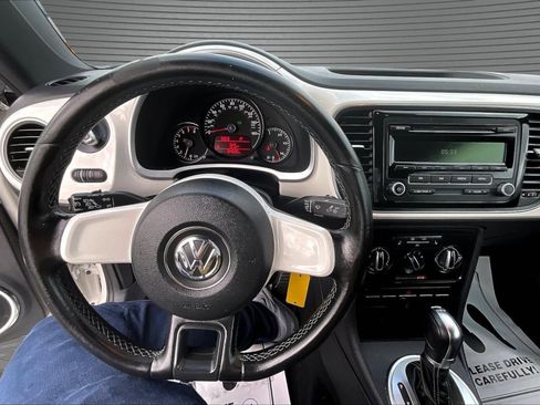 Used 2012 Volkswagen Beetle Turbo image 8