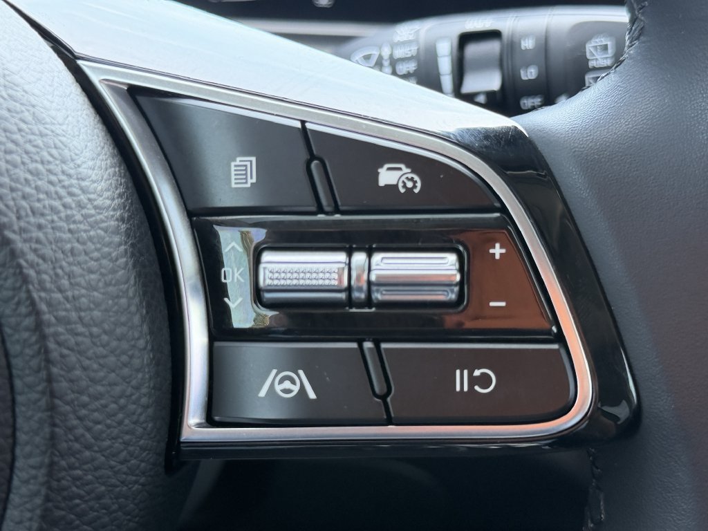 Certified 2025 Kia Seltos S FWD image 29