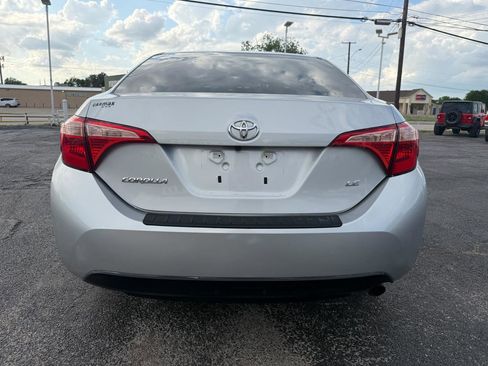 Used 2018 Toyota Corolla LE image 6