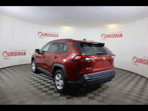 Used 2021 Toyota RAV4 XLE w/ Convenience Package image 9