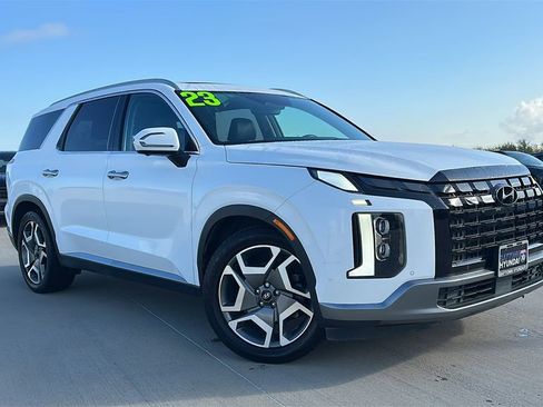 Used 2023 Hyundai Palisade Limited image 6