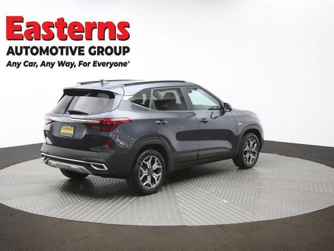 Used 2023 Kia Seltos EX image 42