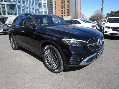 Used 2026 Mercedes-Benz GLC 300 4MATIC image 5