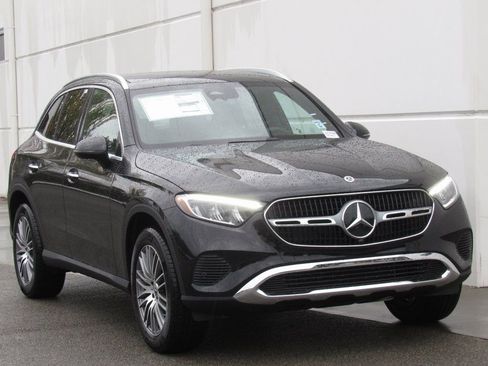 New 2026 Mercedes-Benz GLC 300 4MATIC image 2