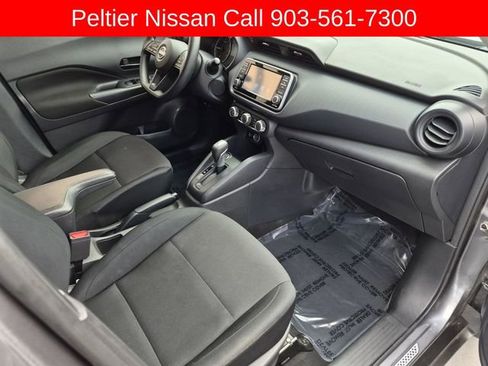 Used 2024 Nissan Kicks S image 9