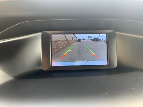Used 2018 Ford Focus SE FWD image 28
