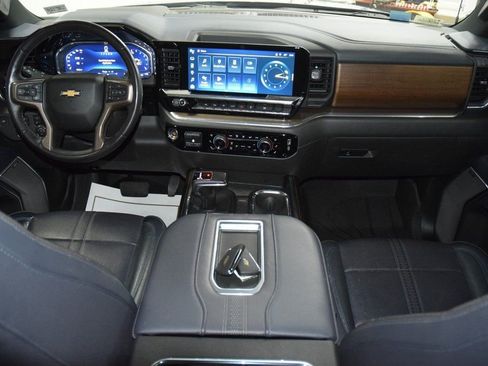 Used 2022 Chevrolet Silverado 1500 High Country w/ High Country Premium Package image 27