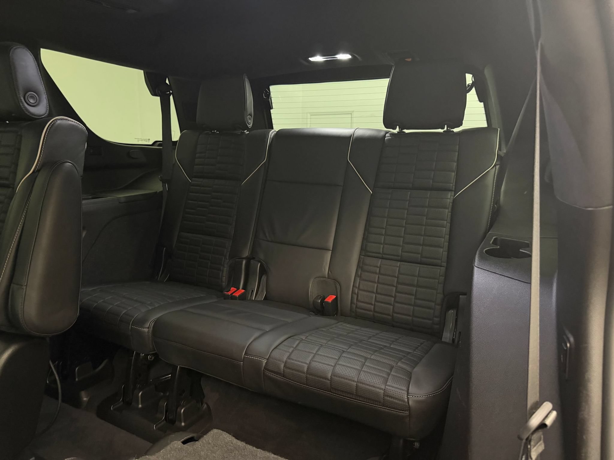 Used 2021 Cadillac Escalade Sport Platinum AWD/4WD image 30