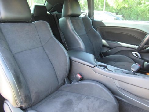 Certified 2023 Dodge Challenger R/T w/ Plus Package RWD image 9