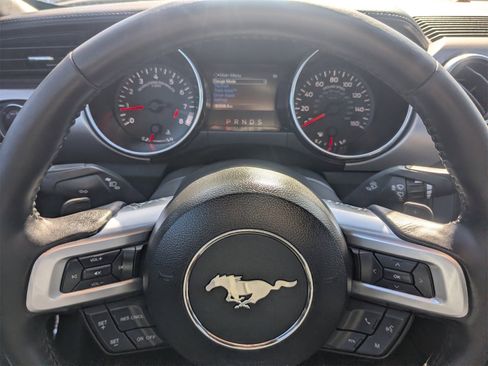 Used 2018 Ford Mustang GT Premium image 27