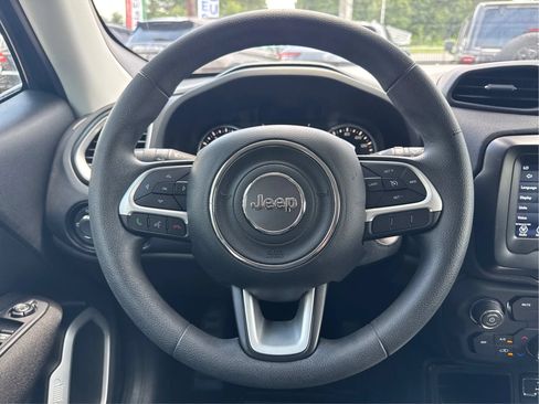 Used 2021 Jeep Renegade Sport FWD image 19