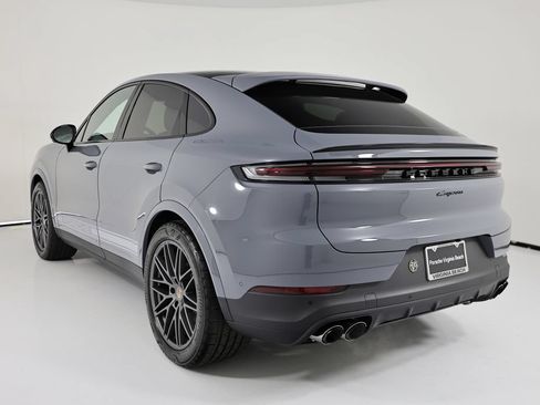 New 2026 Porsche Cayenne Coupe AWD/4WD image 3