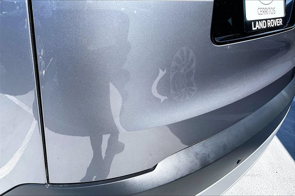 New 2026 Land Rover Discovery S AWD/4WD image 9