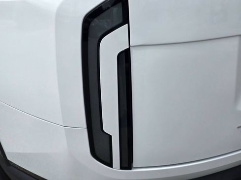 Used 2027 Kia Telluride EX w/ Towing Package FWD image 10