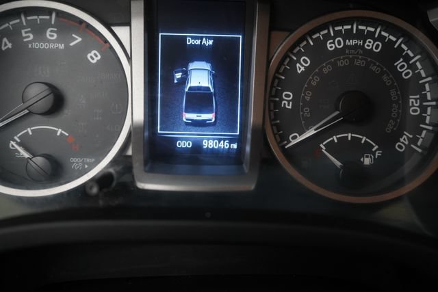 Used 2019 Toyota Tacoma SR5 AWD/4WD image 19