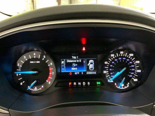 Used 2015 Ford Fusion SE FWD image 17