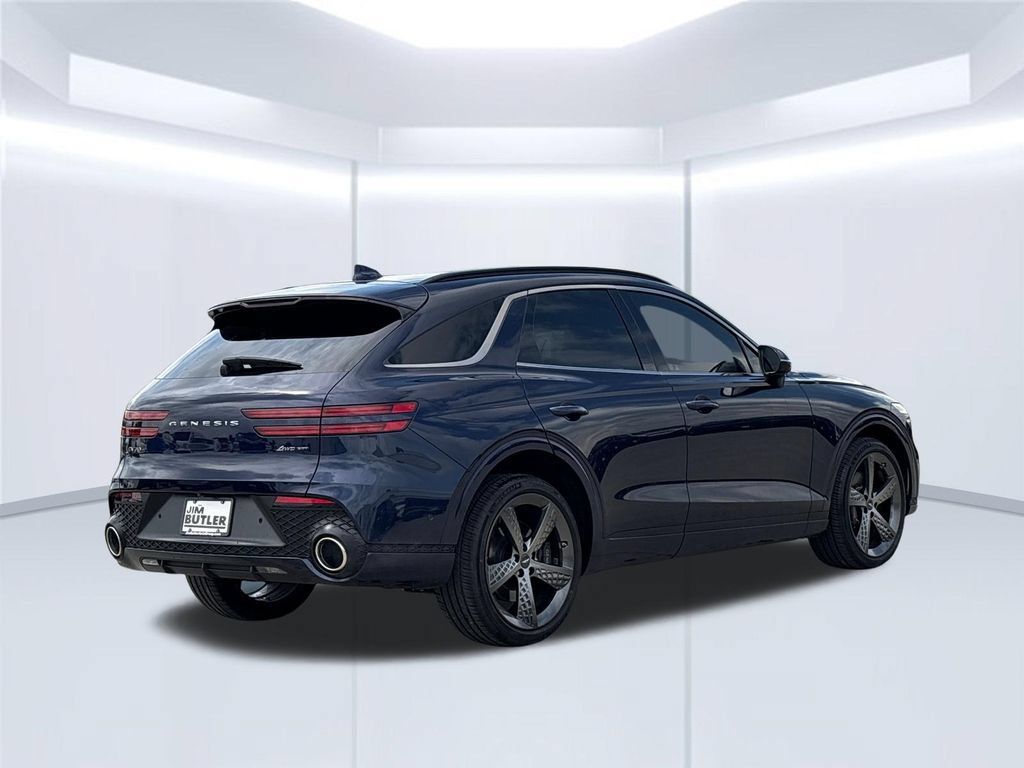 Used 2025 Genesis GV70 3.5T Sport w/ Sport Advanced Package AWD/4WD image 8