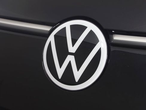 Used 2025 Volkswagen ID. Buzz Pro S image 18