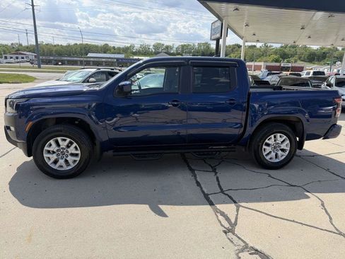 Used 2023 Nissan Frontier SV w/ SV Convenience Package AWD/4WD image 4