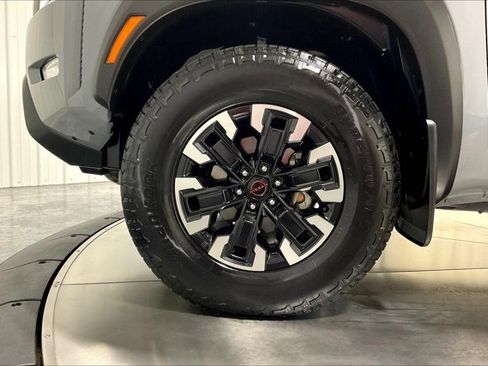 Used 2024 Nissan Frontier PRO-4X w/ Off-Road Protection Package image 9