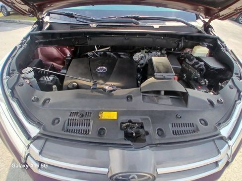 Used 2018 Toyota Highlander XLE FWD image 22