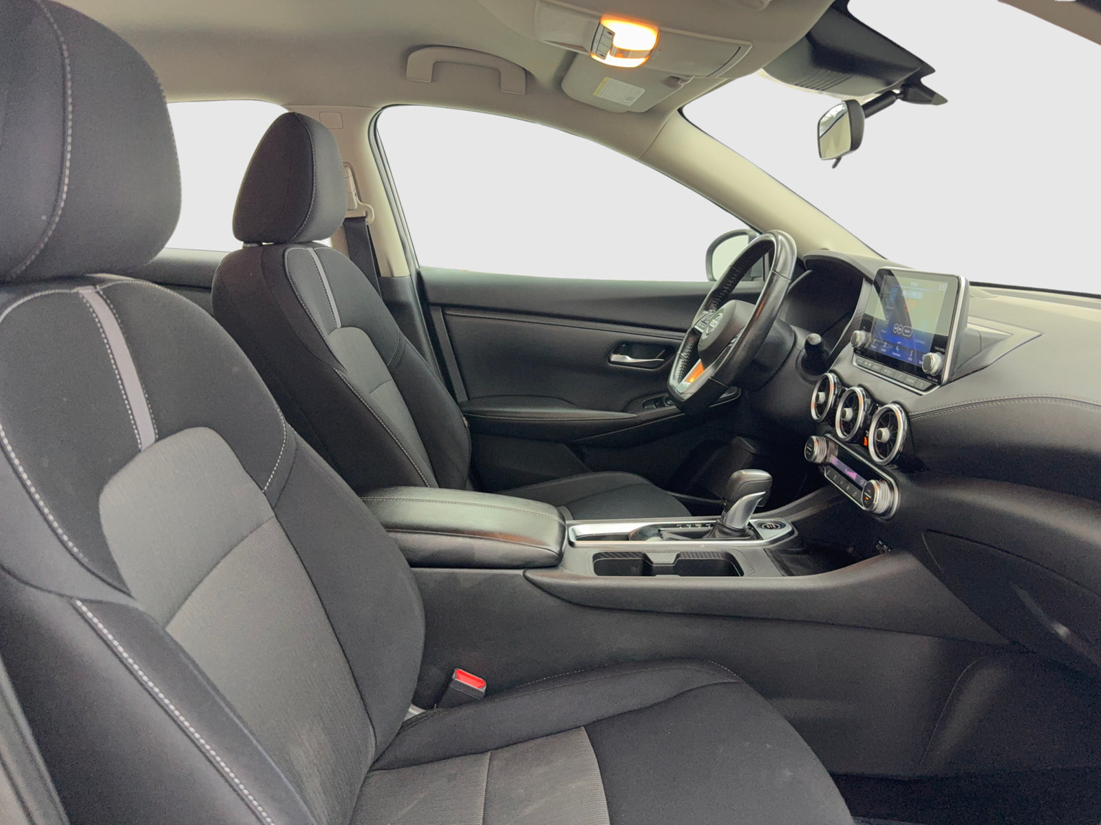 Used 2021 Nissan Sentra SV FWD image 39