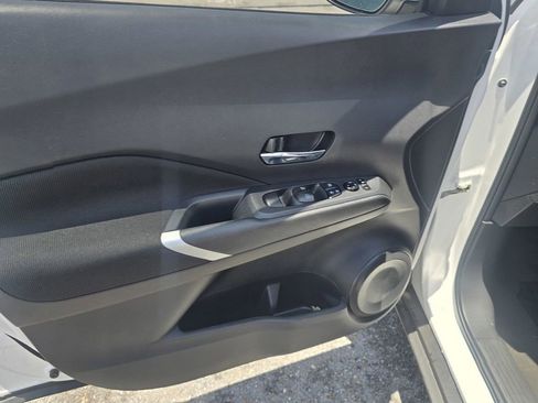 Used 2024 Nissan Kicks SV FWD image 21