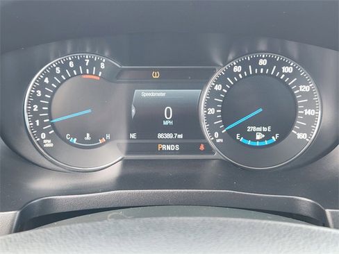 Used 2018 Ford Explorer Platinum image 18