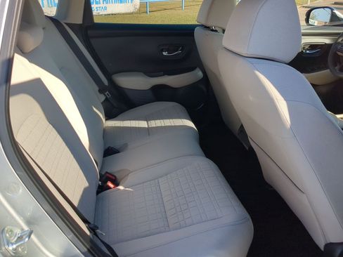 Certified 2024 Honda HR-V LX image 29