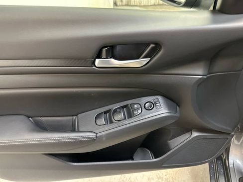 New 2025 Nissan Altima 2.5 SV image 19