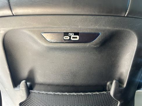 Used 2023 Chrysler Pacifica Touring-L FWD image 22