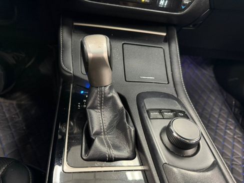 Used 2017 Lexus ES 350 ES 350 FWD w/ Accessory Package 2 image 38