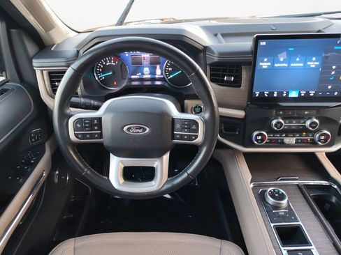 Used 2024 Ford Expedition Limited image 20