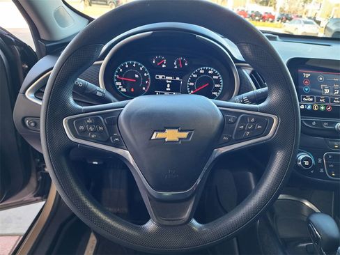 Used 2023 Chevrolet Malibu LT image 18