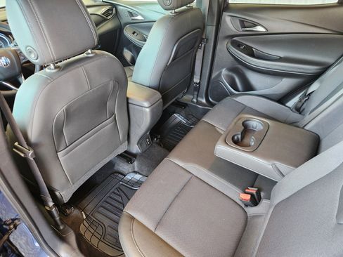 Used 2023 Buick Encore GX Select image 18