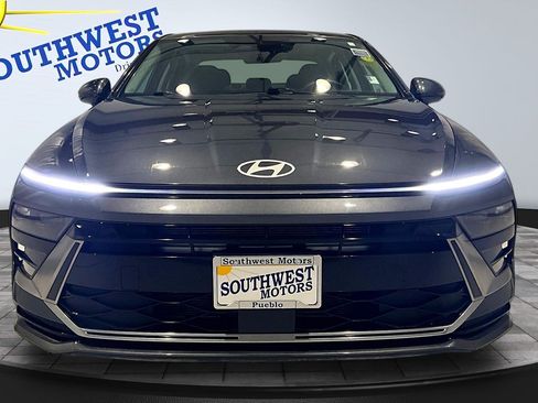 Used 2025 Hyundai Sonata SEL FWD image 2