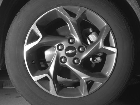 Used 2025 Chevrolet Trax LT image 12