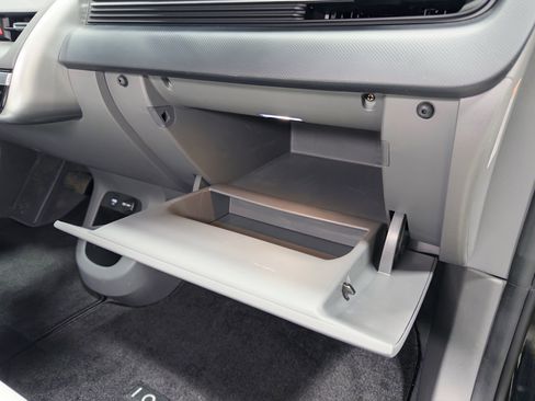 Used 2023 Hyundai Ioniq 5 Limited image 22