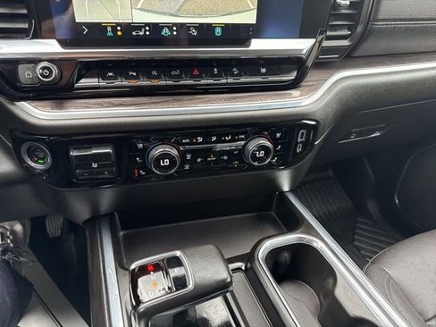 Used 2022 Chevrolet Silverado 1500 LTZ image 51