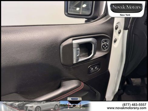 Used 2021 Jeep Wrangler Unlimited Rubicon image 12