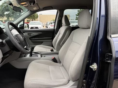 Used 2017 Honda Pilot EX image 24