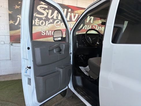 Used 2017 Chevrolet Express 2500 LS image 12