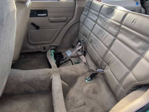 Used 1994 Jeep Cherokee SE image 19