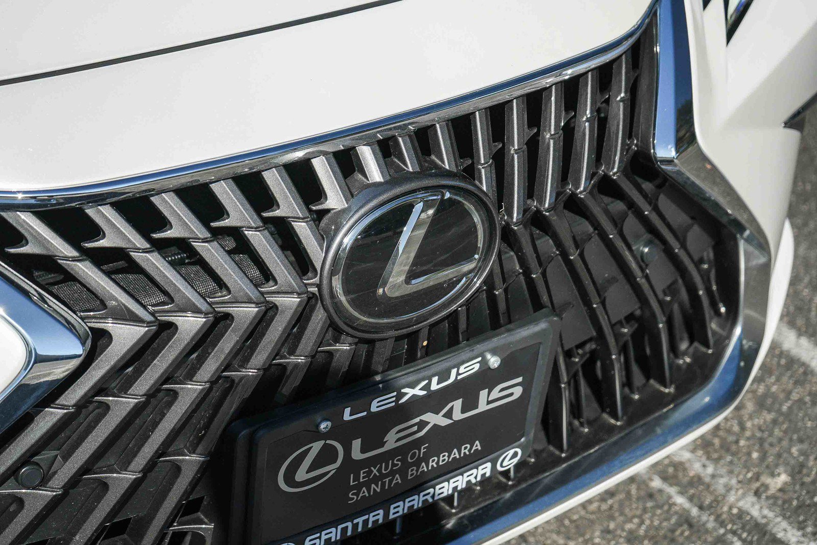 Certified 2025 Lexus ES 300h w/ Premium Package FWD image 9